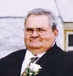 A person wearing glasses

Description automatically generated with medium confidence