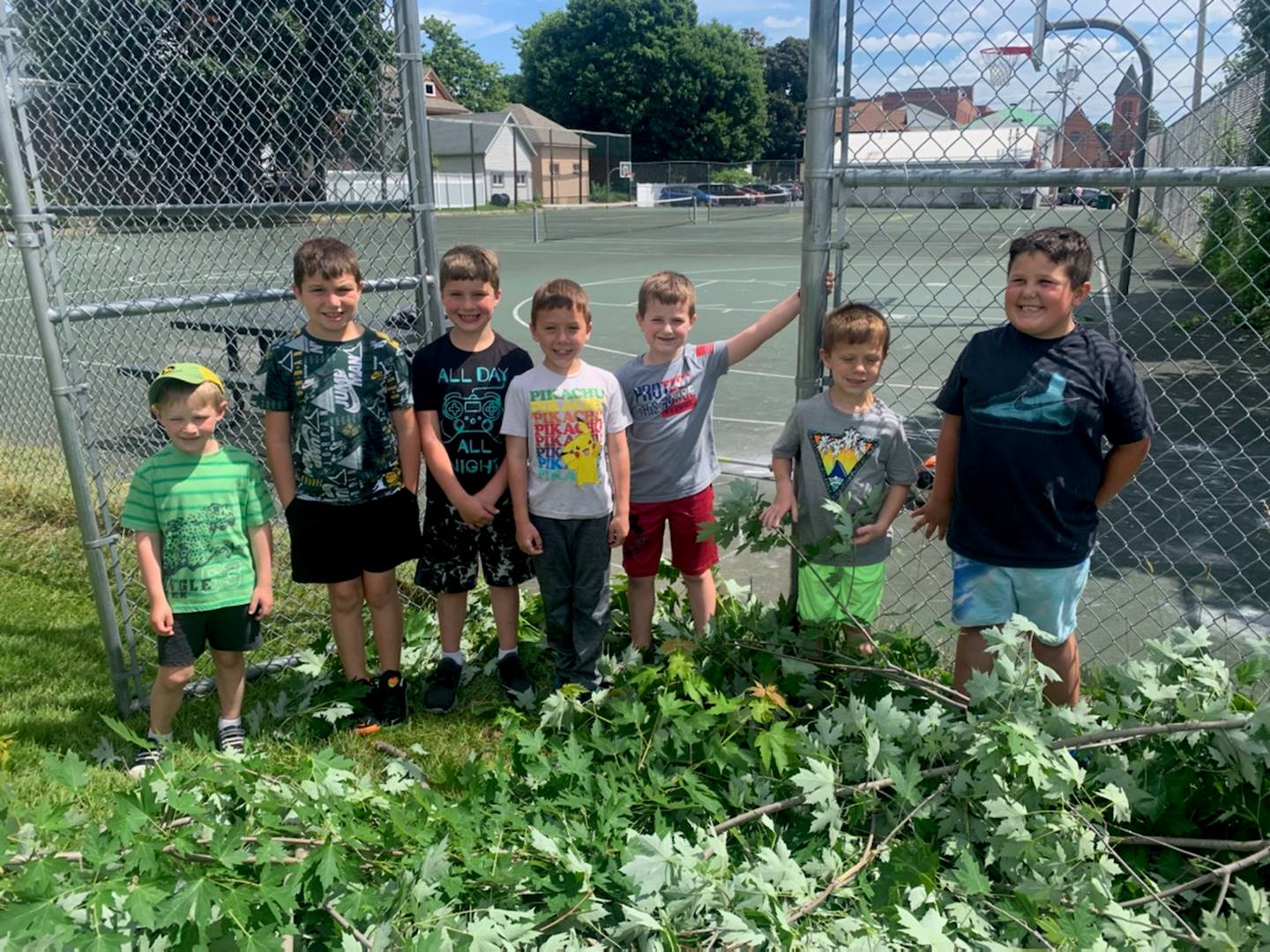 A group of kids standing in a garden
Description automatically generated with low confidence