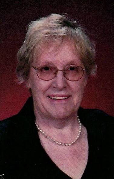 A person wearing a pearl necklace

AI-generated content may be incorrect.