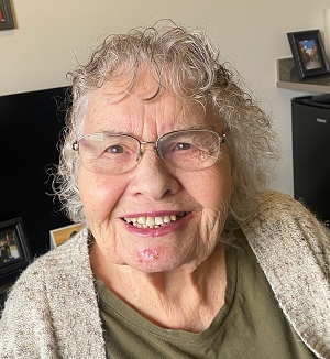 A person smiling at the camera

AI-generated content may be incorrect.