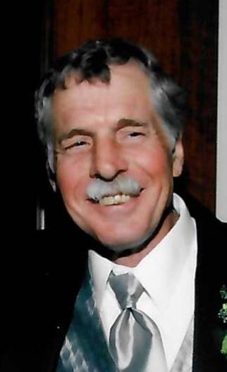 A person with a mustache smiling

AI-generated content may be incorrect.